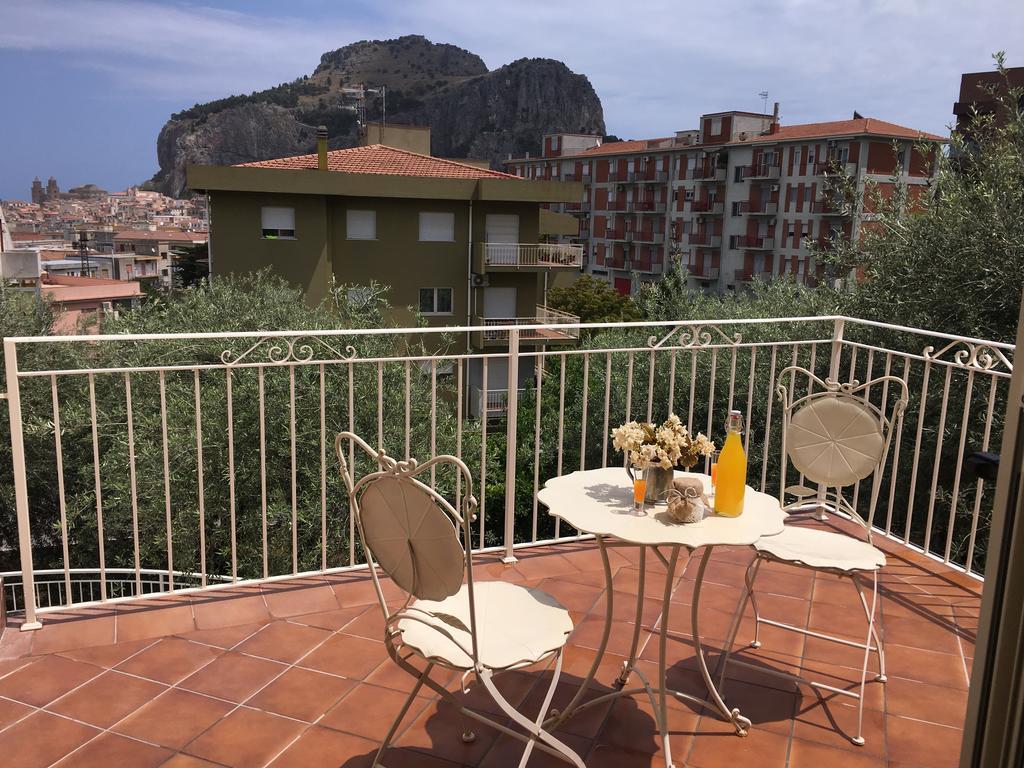 A Casa Della Nonna Bed & Breakfast Cefalu Bagian luar foto