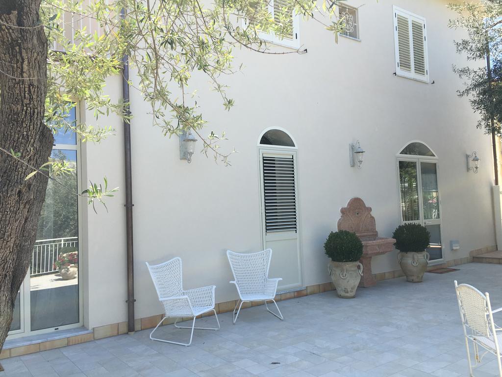 A Casa Della Nonna Bed & Breakfast Cefalu Bagian luar foto