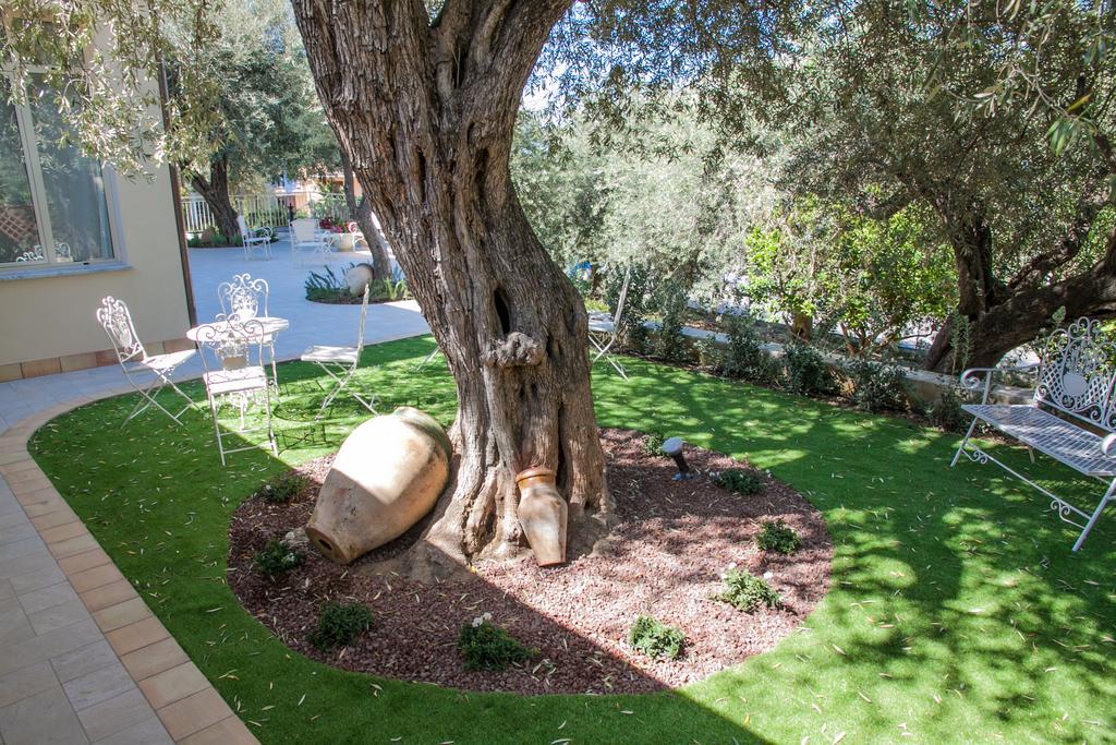 A Casa Della Nonna Bed & Breakfast Cefalu Bagian luar foto
